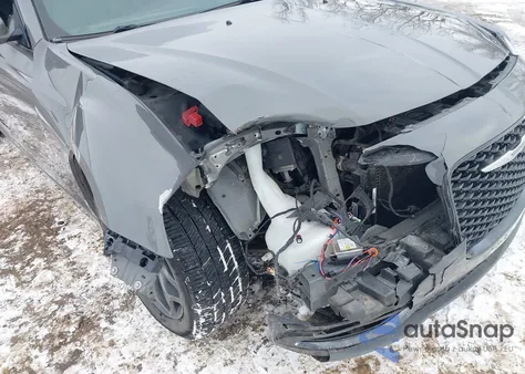 2018 Chrysler 300 S from USA, damaged, VIN 2C3CCAGG7JH296696